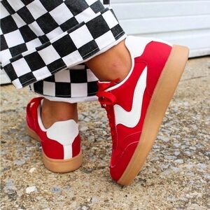 La Sheelah Women’s Red Low-Top Sneakers with White Accent Size 8.5